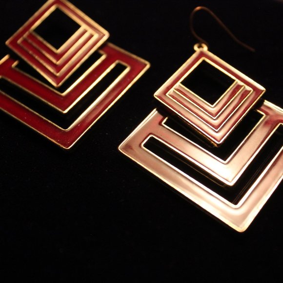 [UNKNOWN] Red Rhomboid Earrings - Picture 4 of 11